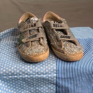 Golden Goose
Girl's Old School Glitter Low-Top Sneakers